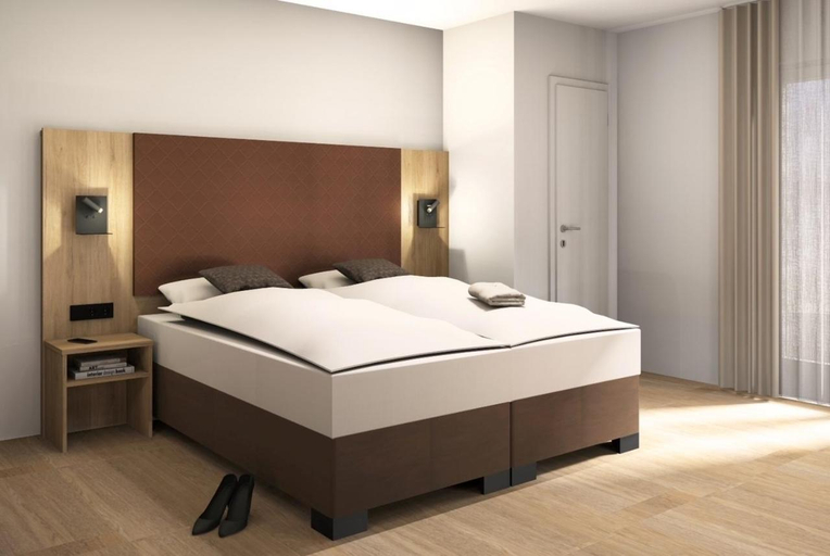 Bedroom 1, Hotel Charlotte, Innsbruck