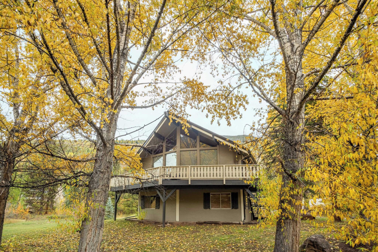 General view 1, Bighorn By Avantstay Spacious Ski Cabin W/ Spraw, Eagle