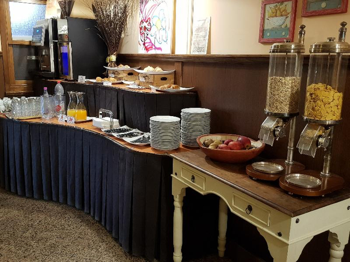 Food & Drinks 5, Hotel Valmarina, Florence
