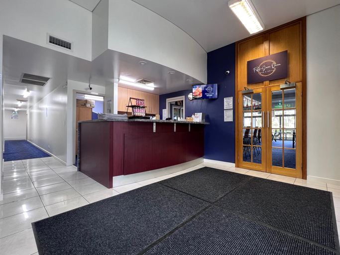 Public Area,  Country Roads Motor Inn - Dysart, Broadsound