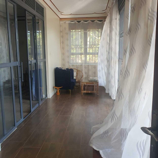Room 5, Ridgeway Victoria, Entebbe