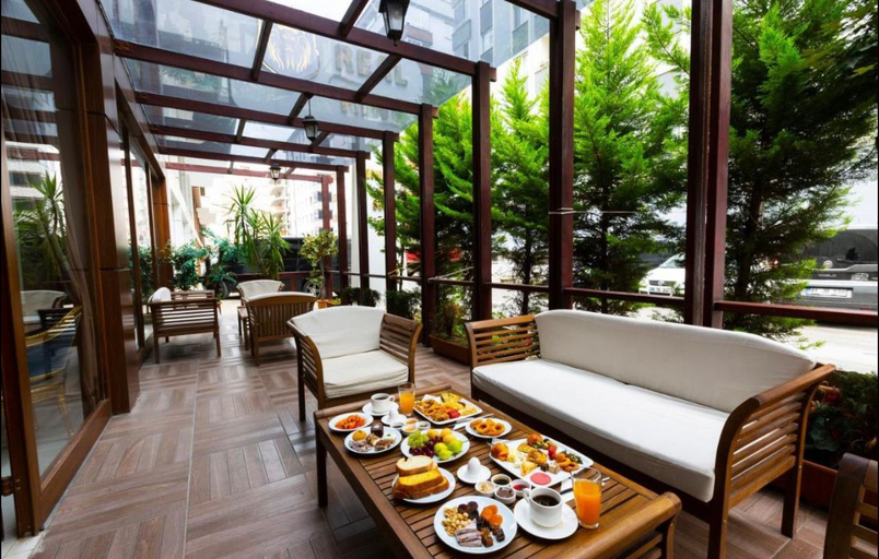 Restaurant 3, Real King Suite, Yomra