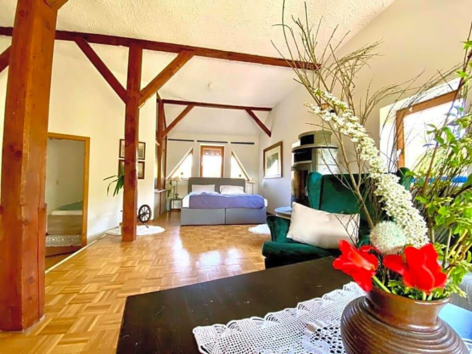 Room 5, Weivue Mv Hle, Eichsfeld