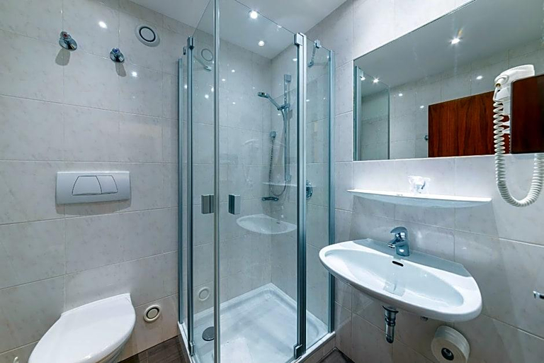 Bathroom 4, Hotel Krone, Konstanz