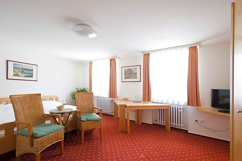 Bedroom 4, Landgasthof Lamm, Ostalbkreis