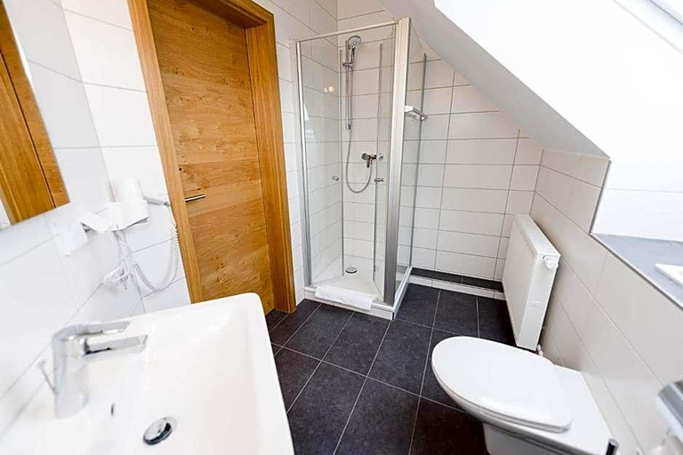 Bathroom 5, Hotel Rhv Nhof, Fulda