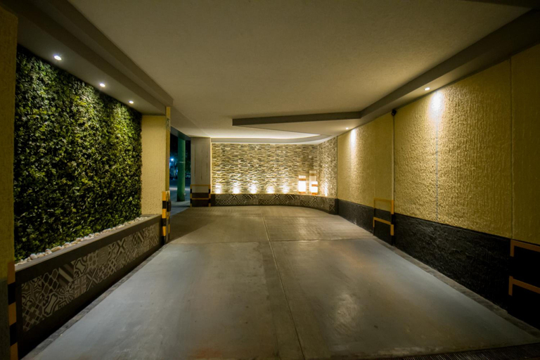 Sport & Beauty, Hotel Catalina, Mexico City
