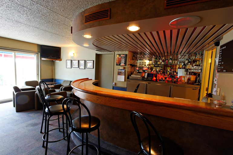 Food & Drinks, Hotel Transit, La Vallée-du-Richelieu