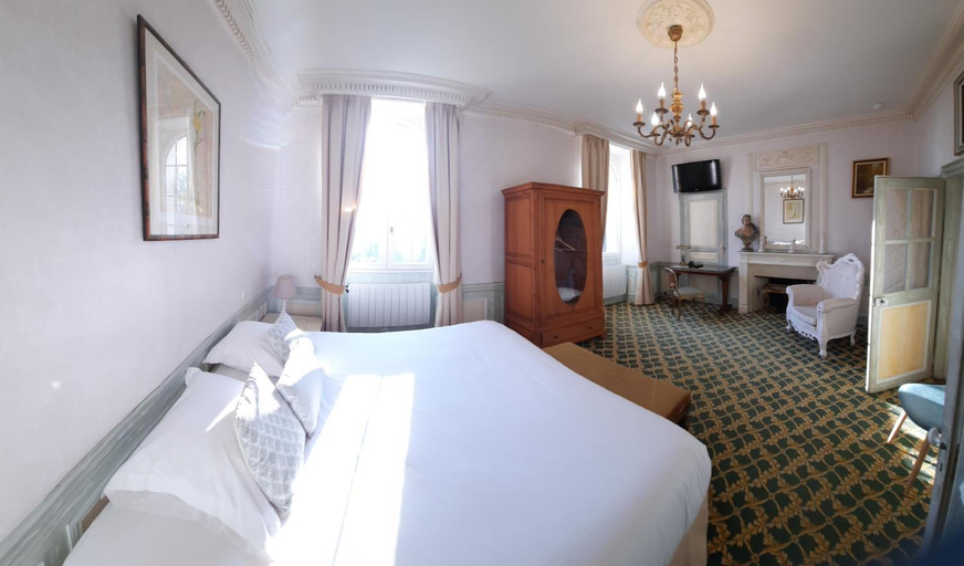 Bedroom 1, Domaine De Moresville, Eure-et-Loir
