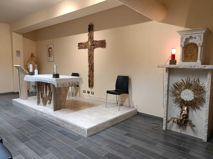 Others 5, Sacro Cuore Hotel, Massa Carrara
