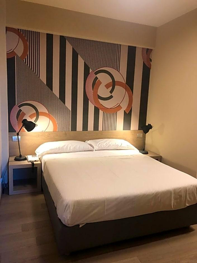 Bedroom 3, Albergo Tre Pozzi, Parma