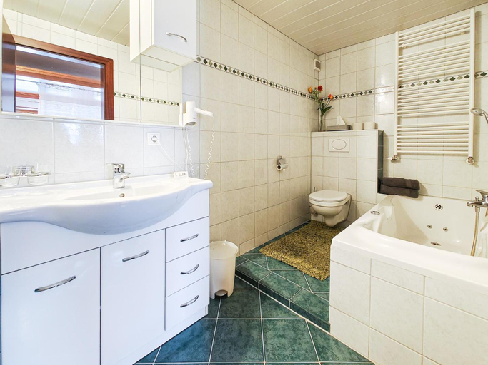 Bathroom 3, Partenerhof, Bludenz