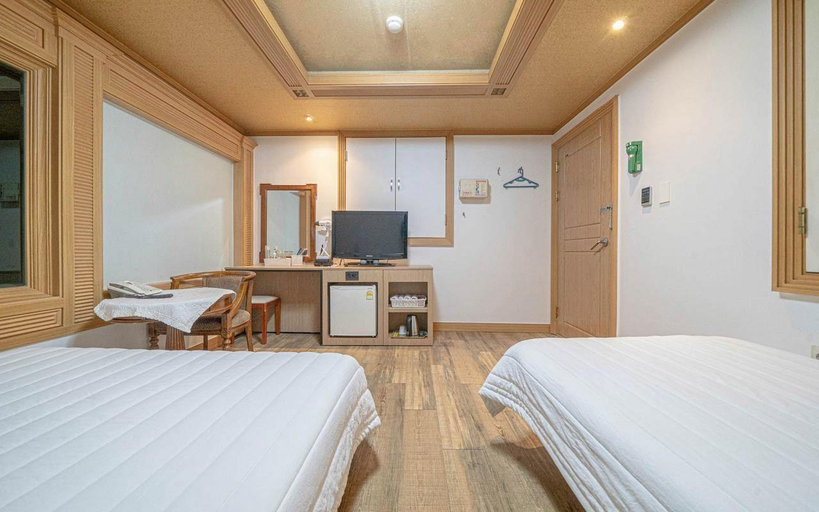 Bedroom 4, Jeongseon Phoenix, Jeongseon