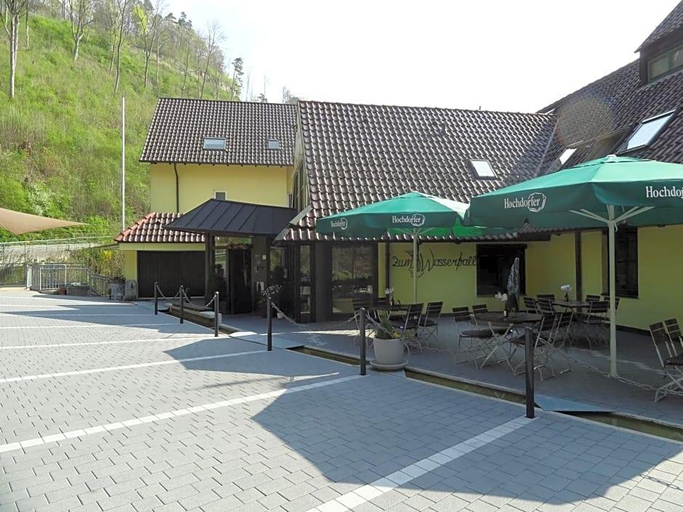 Exterior & Views 1, Hotel Zum Wasserfall Garni, Rottweil
