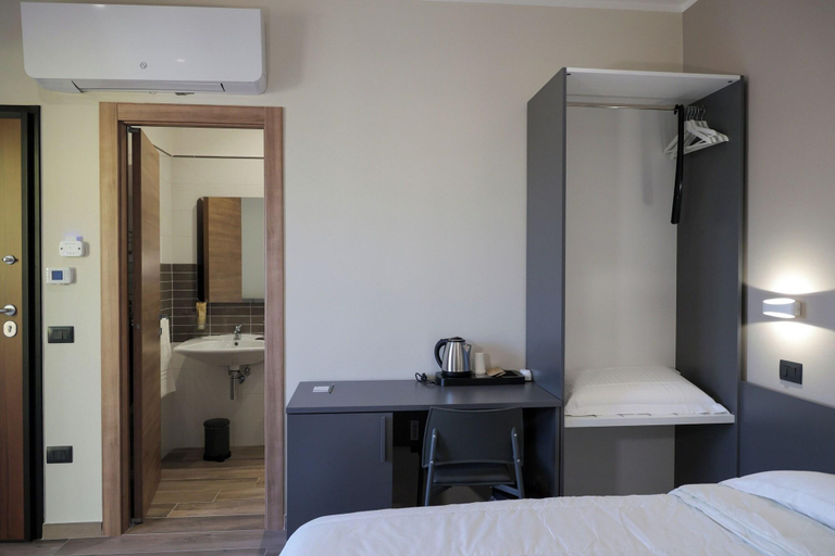 Bedroom 4, Lvna Telesja, Benevento