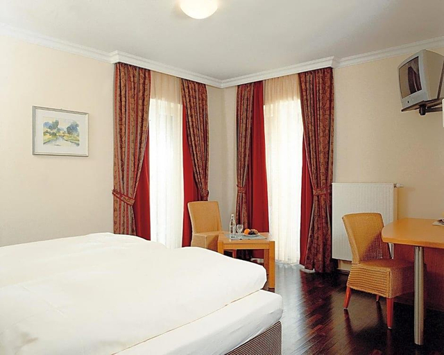 Bedroom 4, Hotel Rauch, Unterallgäu