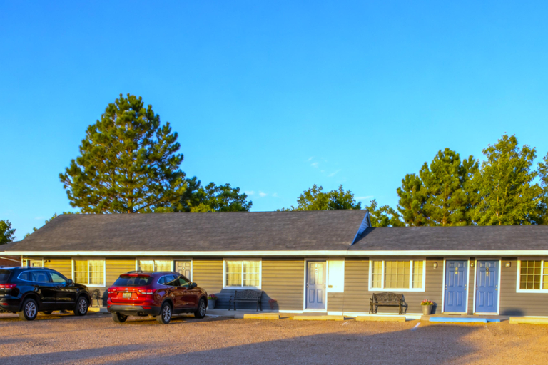 General view 5, Dew Drop Inn Motel by OYO Miller SD, Hand