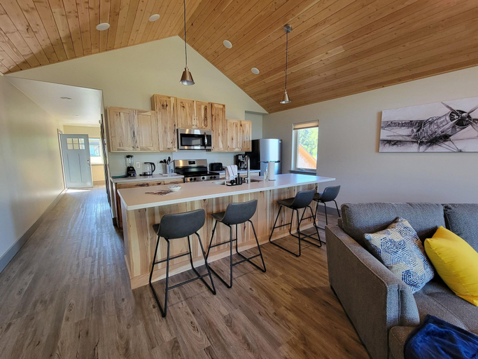 Bedroom 2, Lakeshore Lodging, Kenai Peninsula