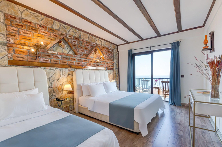 Bedroom 4, Papazlikhan Hotel, Edremit