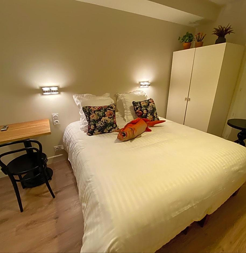 Room 5, Hv Tel Les Bains, Seine-Maritime