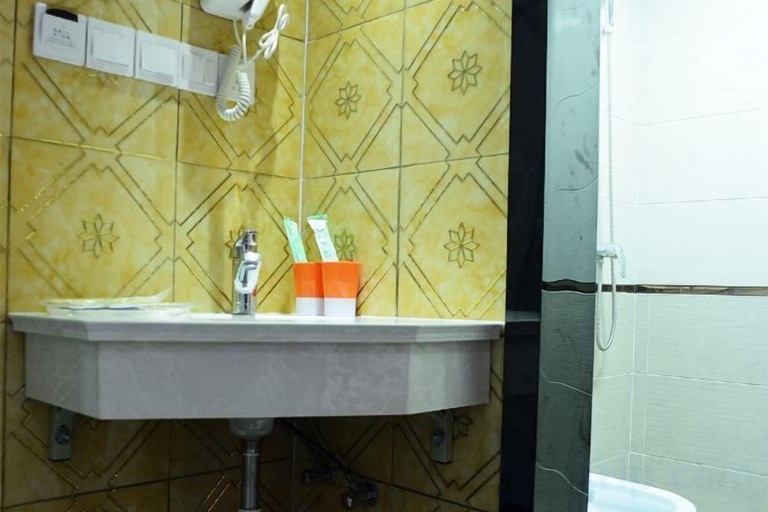 Bathroom 4, Yijia Boutique Hotel, Shanghai