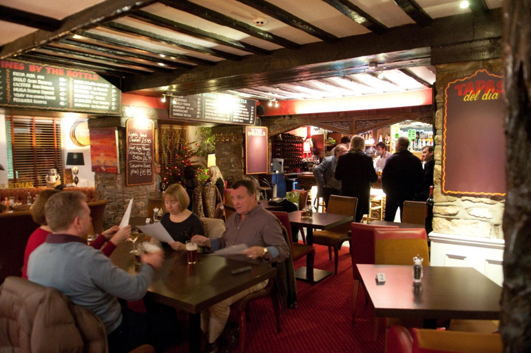Food & Drinks 4, "the Beaufort, Raglan", Monmouthshire