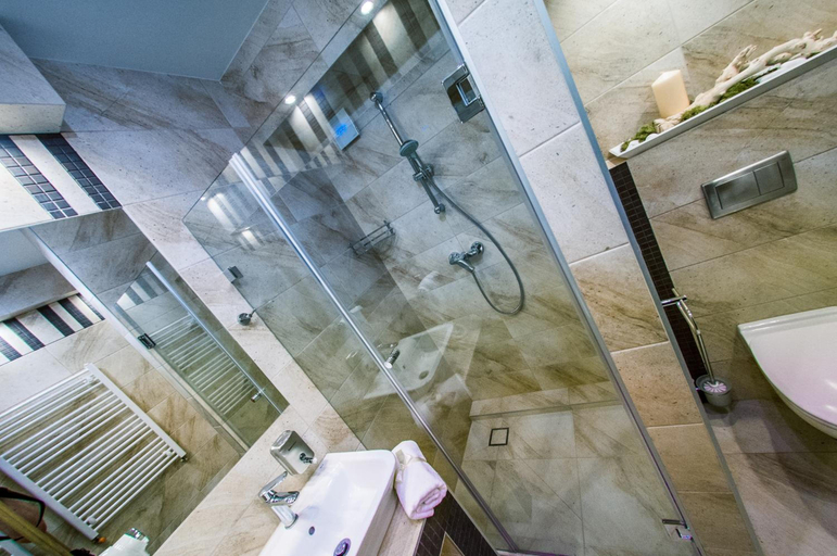 Bathroom 4, Lawendowy Zdroj Medycyna I Spa, Busko