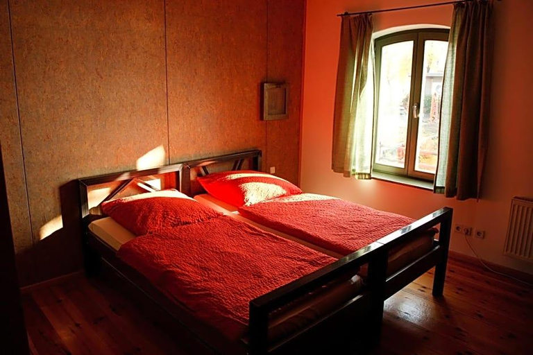 Bedroom 4, Seminar Und Gv Stehaus Flussbad Gartenstrasse, Berlin