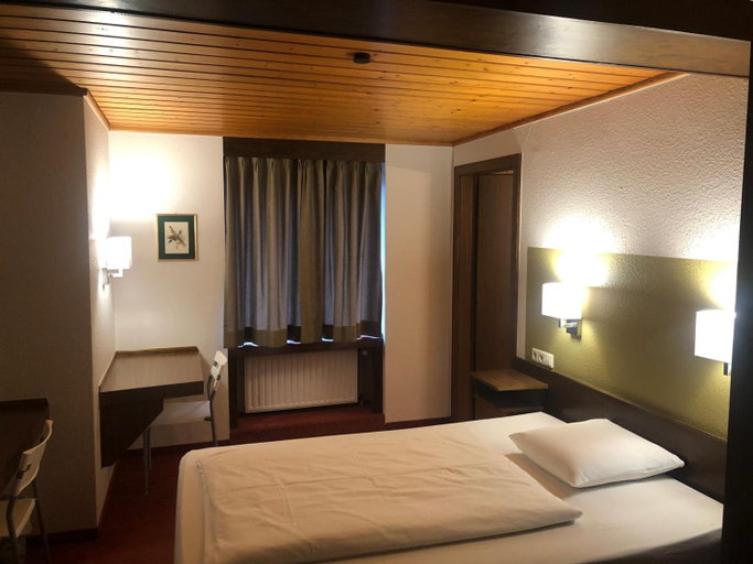 Bedroom 3, Hotel Du Parc, Diekirch