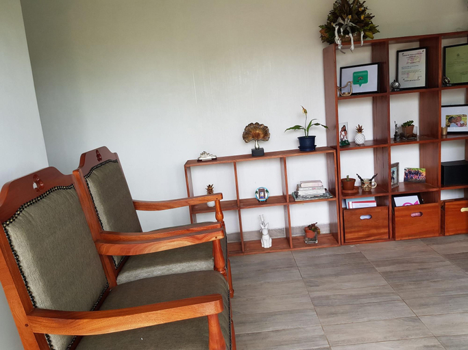 Public Area 3, Chinyonga Guesthouse, Blantyre City
