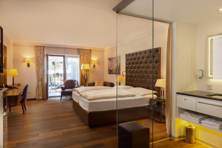 Bedroom 4, Hotel Friesacher, Salzburg Umgebung
