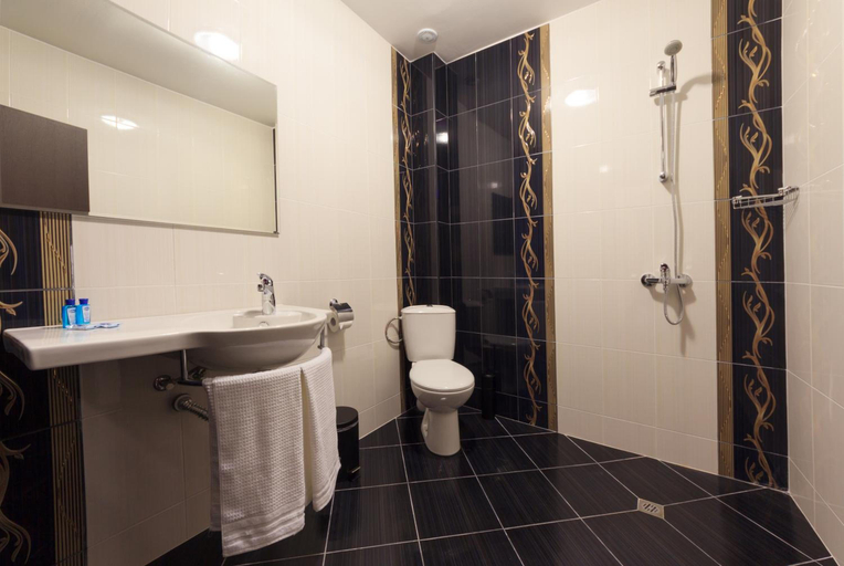 Bathroom 3, Sky Hotel, Veliko Tarnovo