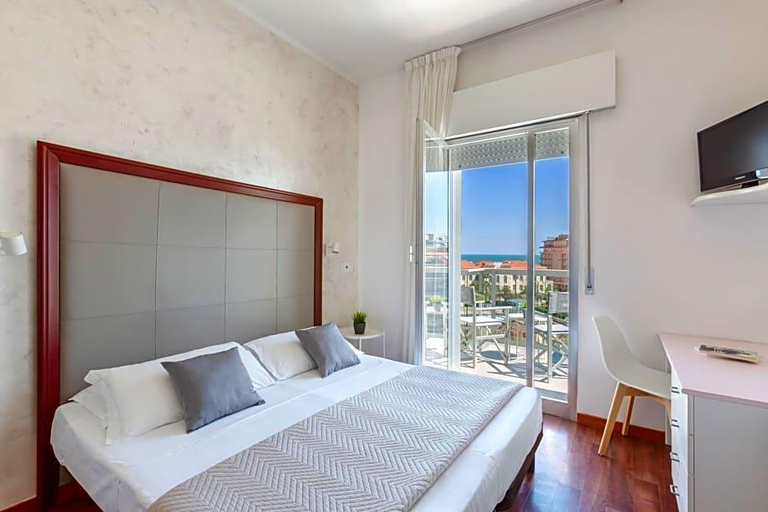 Bedroom 4, Hotel Imperiale, Rimini