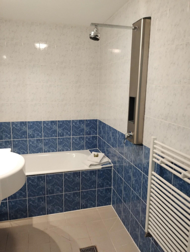 Bathroom 5, Rêve de la Vallée, Haute-Loire