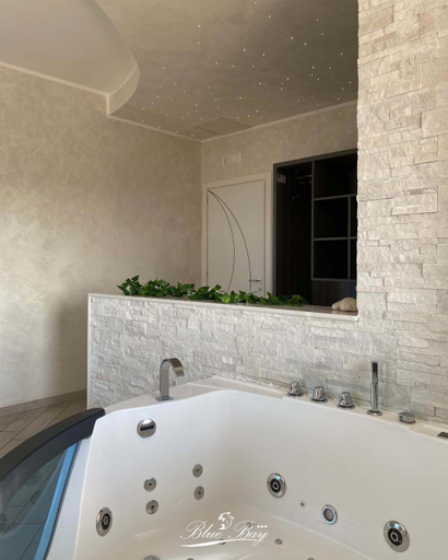 Bathroom 3, Bluebay Residence Resort, Taranto