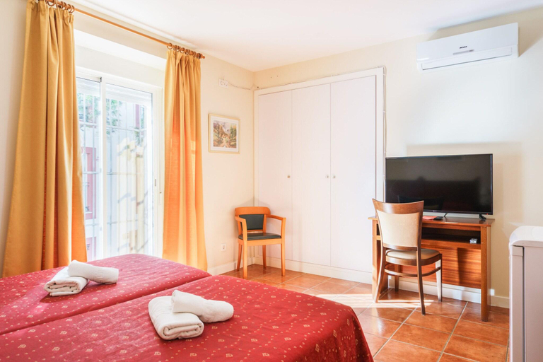 Bedroom 4, Hotel Carlos V by Vivere Stays, Cádiz