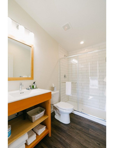 Bathroom 3, Terra Nova Cabins, Gallatin