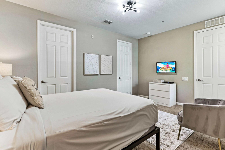 Sports and Entertainment 3, Cozy Vista Cay Condo Free Resort Access, Orange