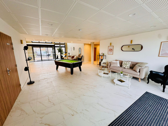 Lobby 4, Reflets De Seine, Yvelines