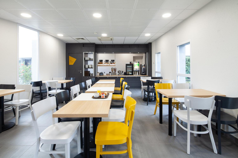 General view 2, Hotel Premia Re Classe Roissy Saint Witz, Val-d'Oise