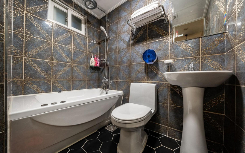 Bathroom 5, Sookmyung University COZY, Yongsan