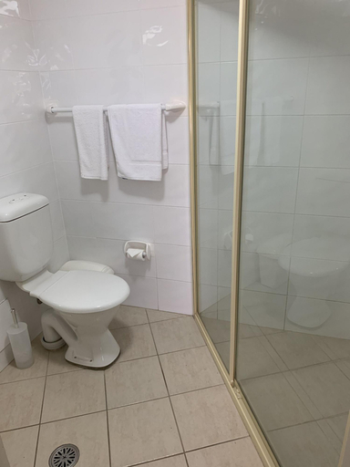 Bathroom 4, Northpoint Apartments, Port Macquarie-Hastings - Pt A