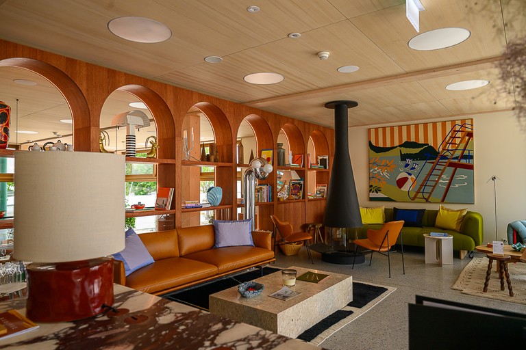 Public Area 2, Auberge Port Gitana, Genève