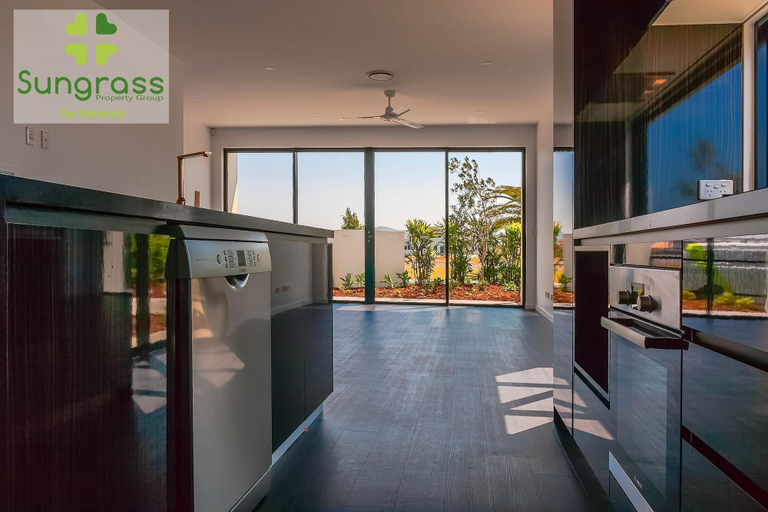 Room 4, The Peninsula At Hope Island, Gold Coast