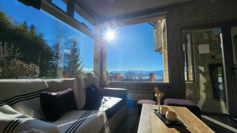 Public Area 2, Bahia Paraiso Luxury Suites, Bariloche