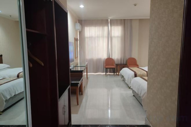 Bedroom 3, Changshou Business Hotel, Bayin'gholin Mongol