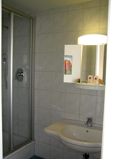 Bathroom 5, Hotel Württemberger Hof garni, Tübingen