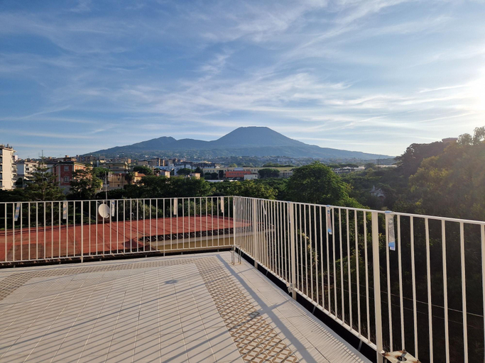 Exterior & Views 3, SirenaResina, Napoli