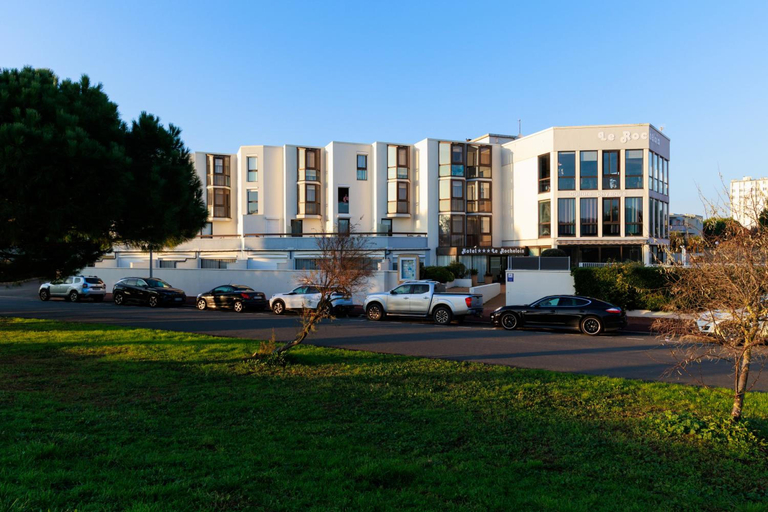 Exterior & Views 2, Logis Hôtel Le Rochelois, Charente-Maritime