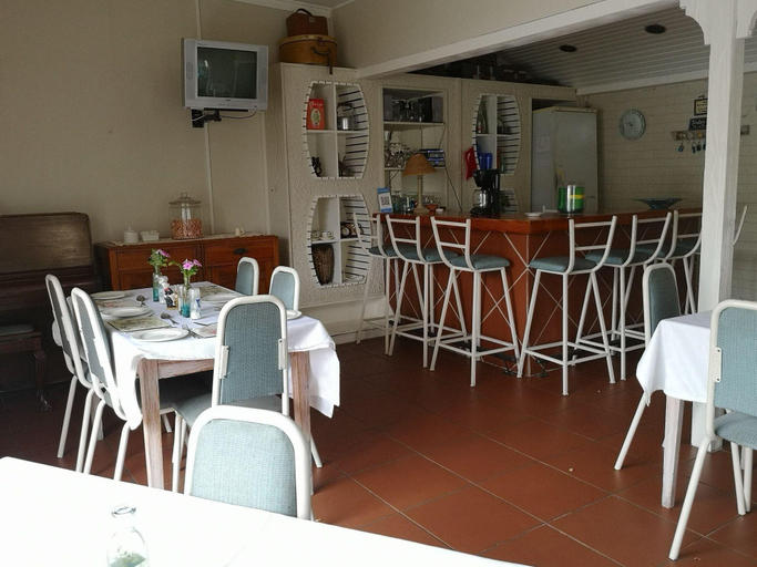 Food & Drinks 5, Nahoon Mouth Guest House, Buffalo City